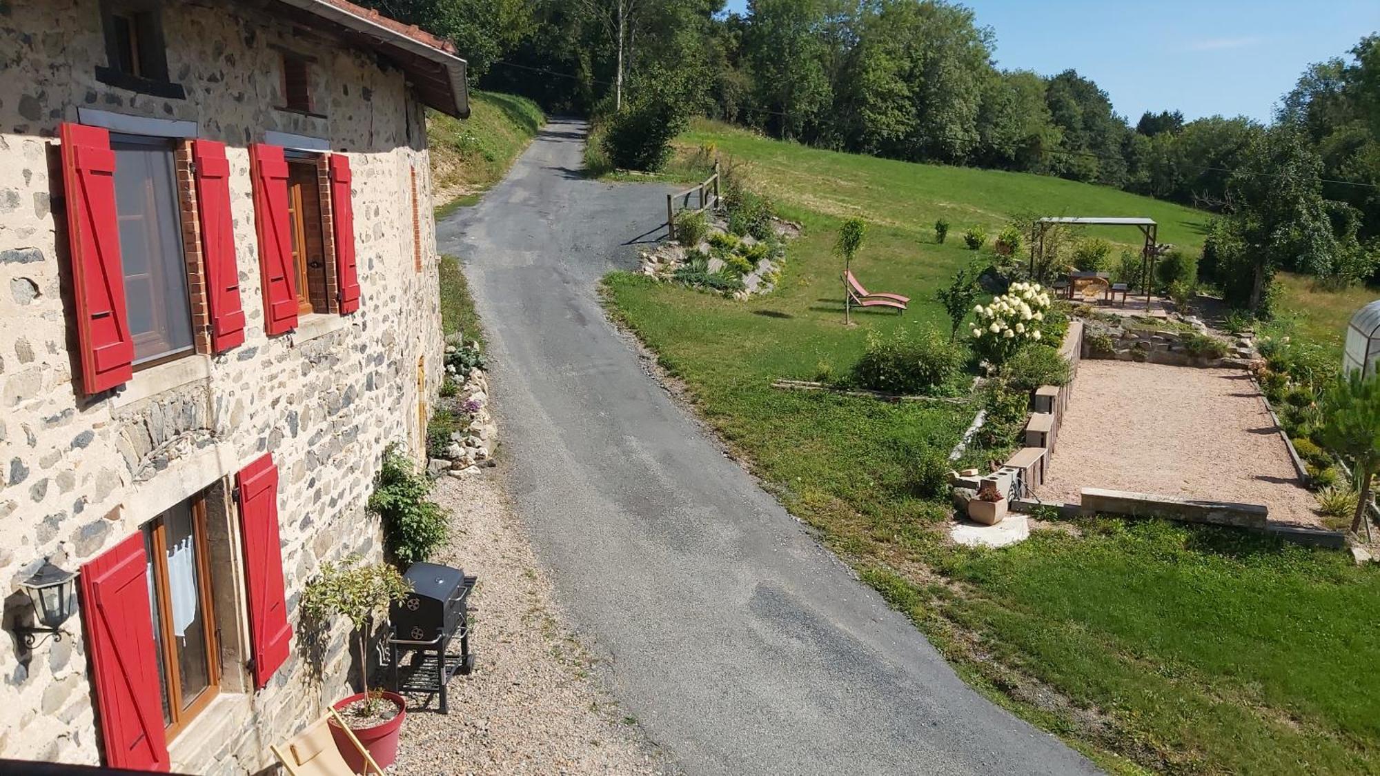 Gite Du Moulin Chenelette Esterno foto